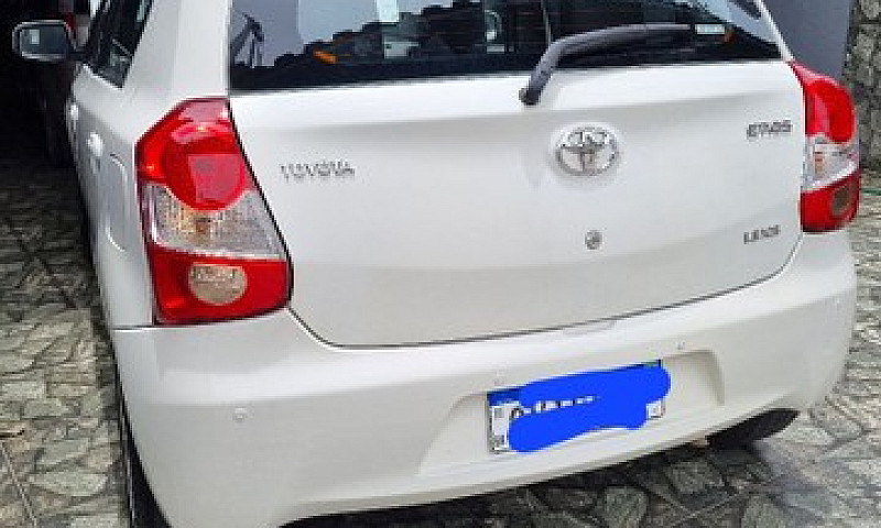 Etios Hatch Xs 1.3 2...