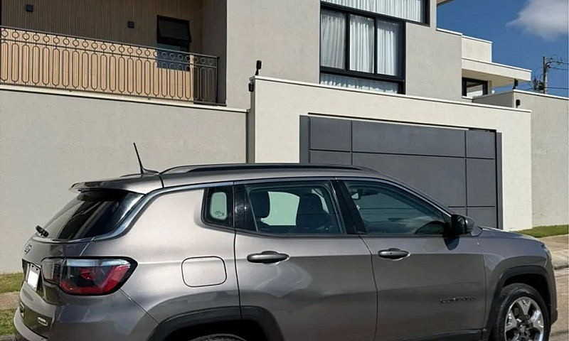 Jeep Compass Longitu...