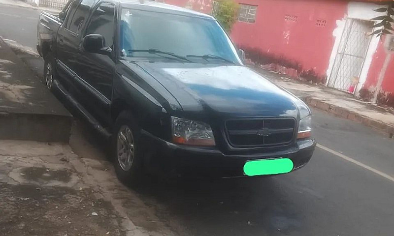 Chevrolet S10 Pick-U...