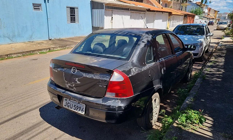 Chevrolet Corsa Sed....