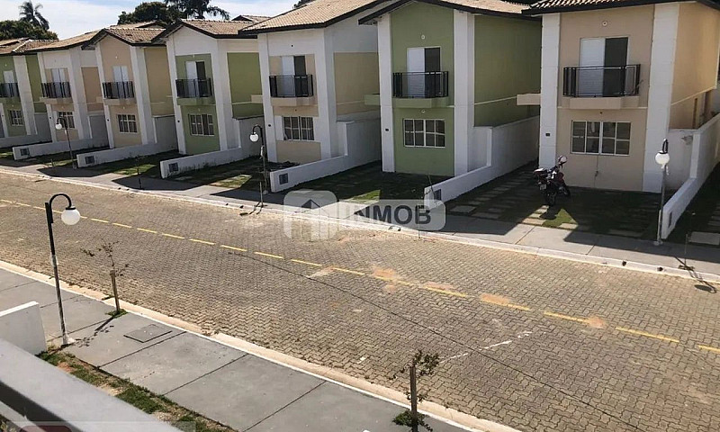 Casa Em Condomínio P...
