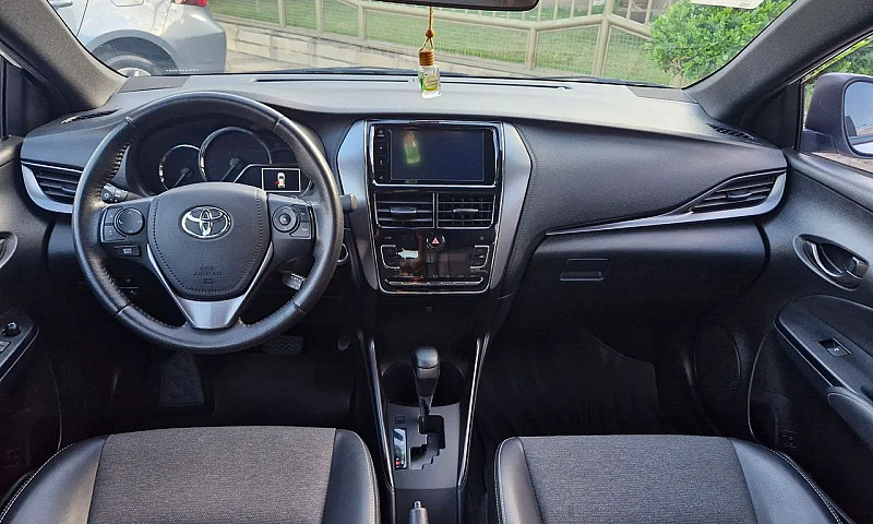 Toyota Yaris Xs 1.5 ...
