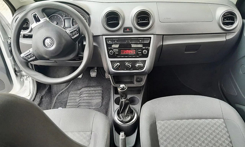Volkswagen Voyage Co...