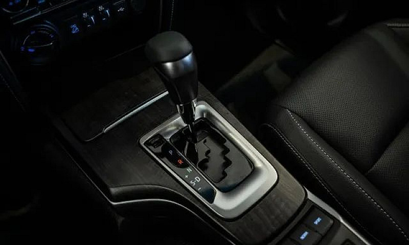 Toyota Hilux Sw4 Srx...