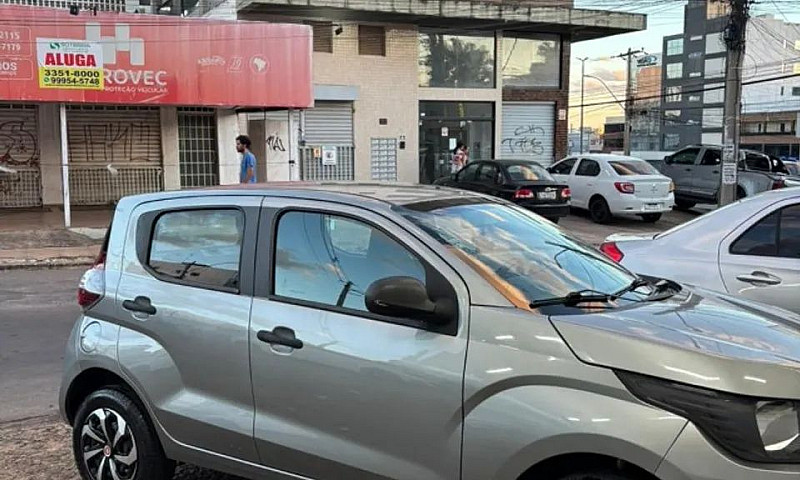 Fiat Mobi Easy On 1....