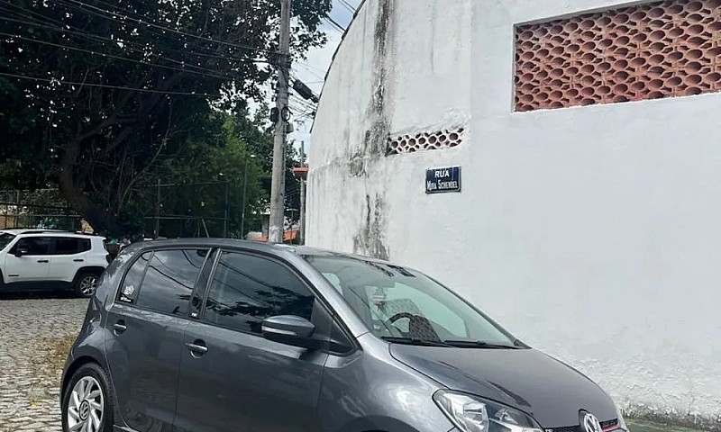 Volkswagen Up! High ...