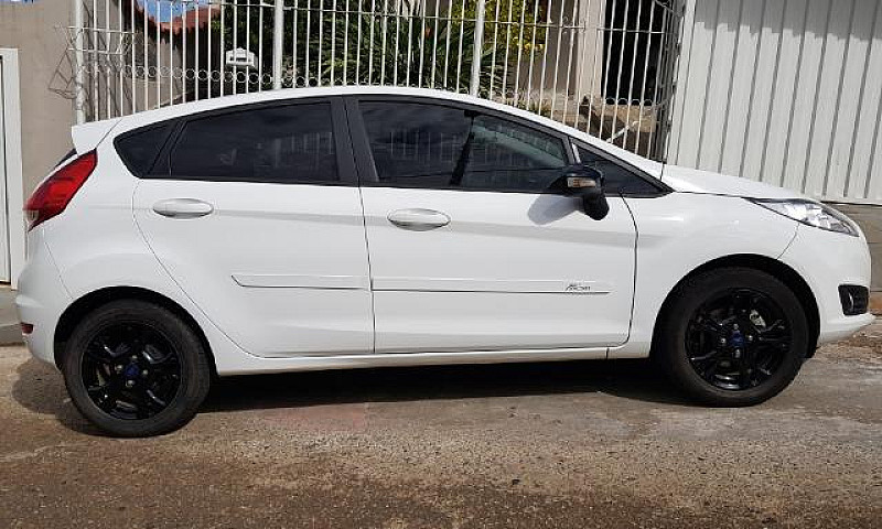 Ford Fiesta 1.6...