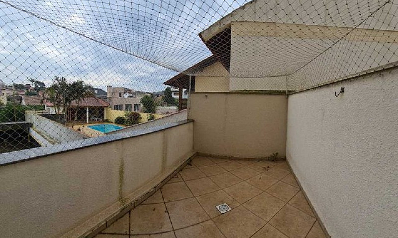 Apartamento Com Saca...