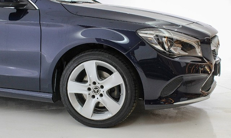 Mercedes-Benz Cla 18...