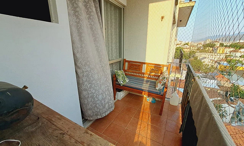 Apto Com Ótima Local...