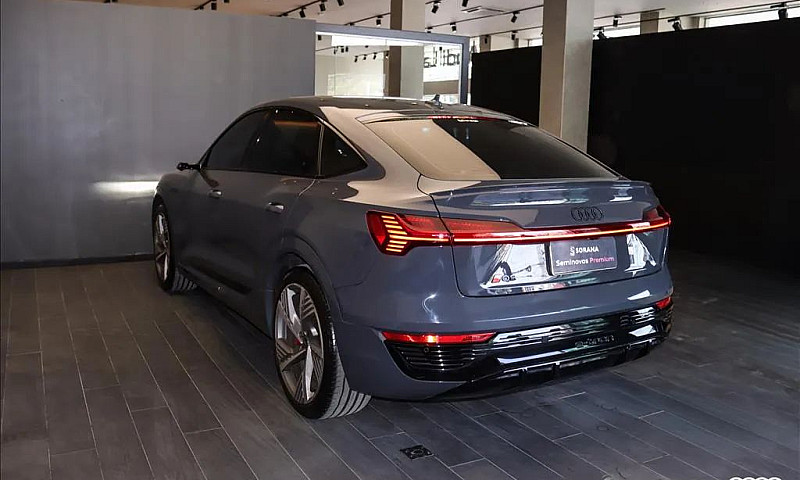 Audi E-Tron Sportb. ...