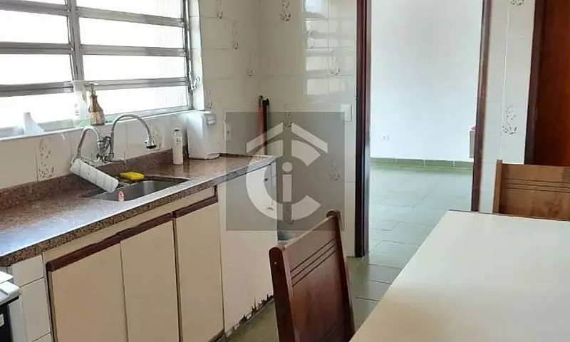 Sobrado A 2 Casas Ve...