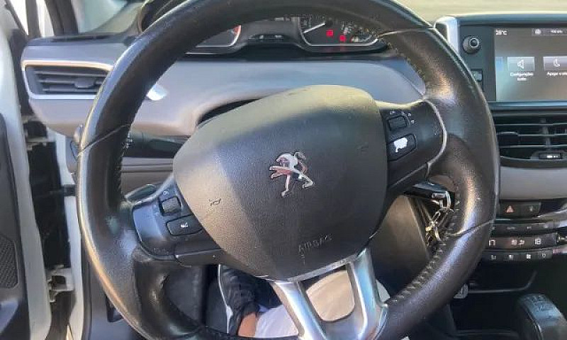 Peugeot 208 Allure 1...