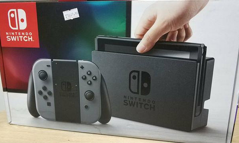 Nintendo Switch Gray...