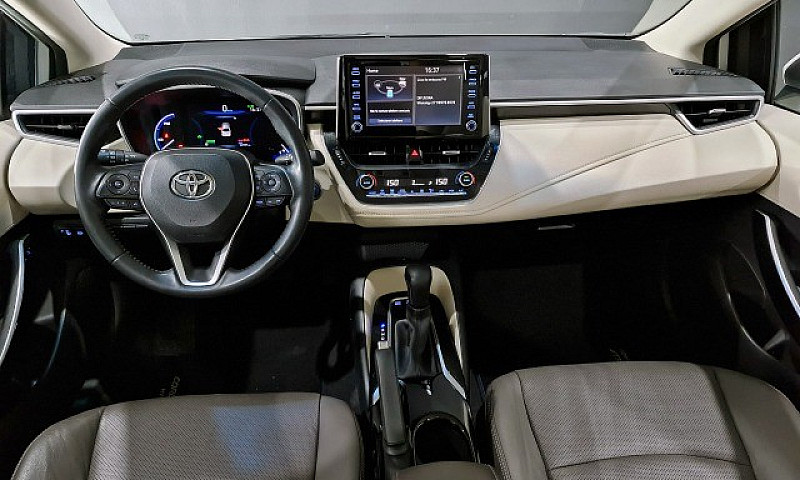 Toyota Corolla Altis...