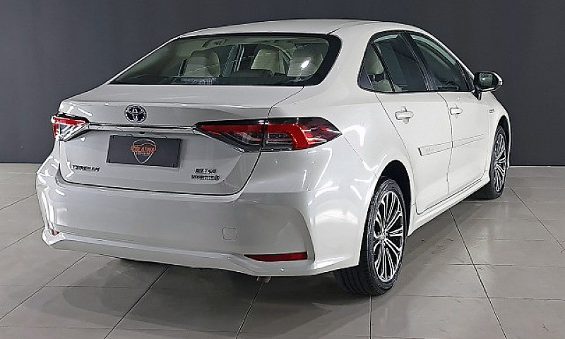 Toyota Corolla Altis...