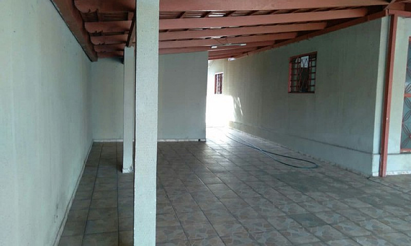 Casa 03 Quartos 02 B...