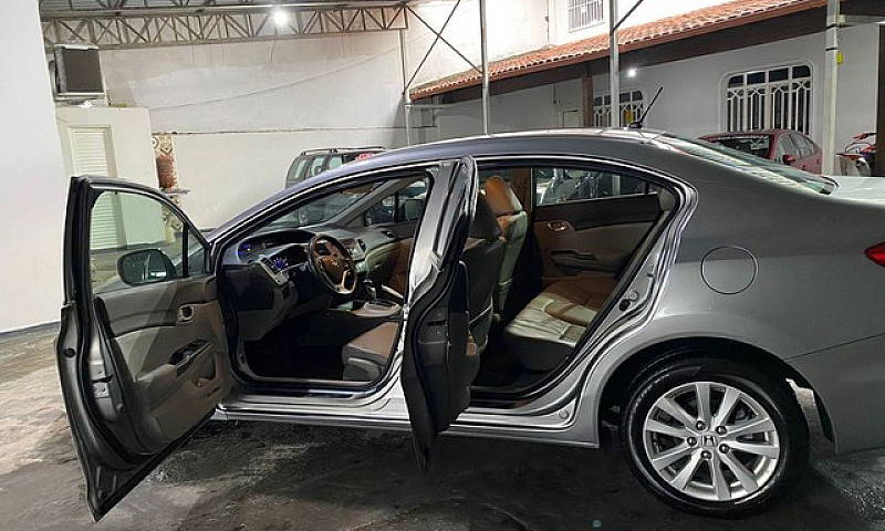 Honda Civic Lxr 2014...