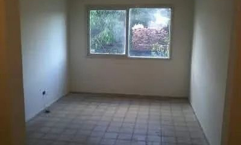 Apt Casa Amarela...