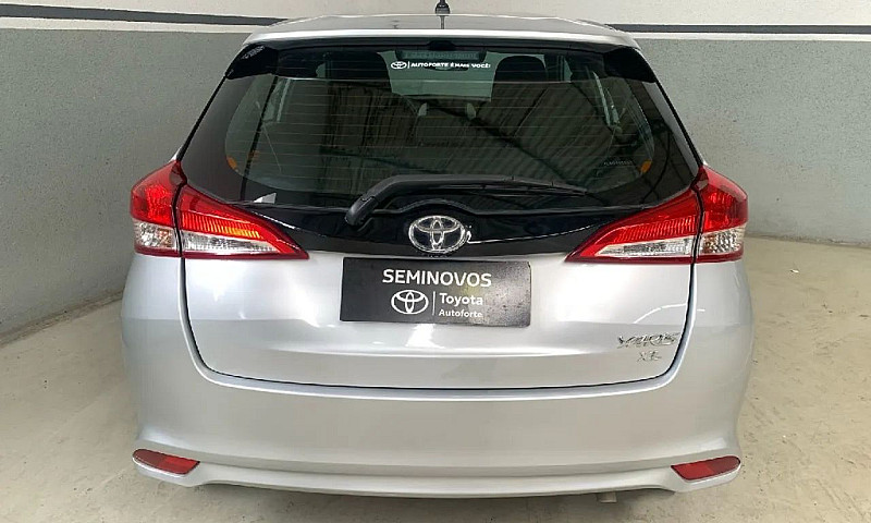 Toyota Yaris 1.5 16V...