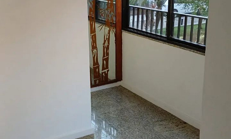 Alugo Casa 3 Quartos...
