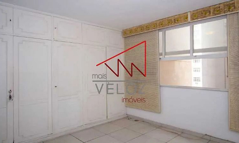 Apartamento-À Venda-...