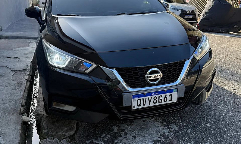 Nissan Versa Advance...