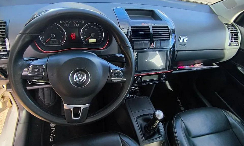 Volkswagen Polo Sed....