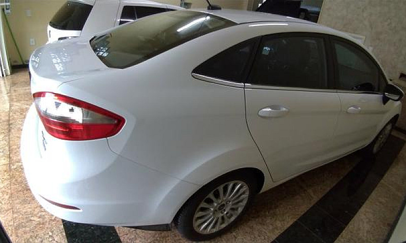 Ford Fiesta Titanium...