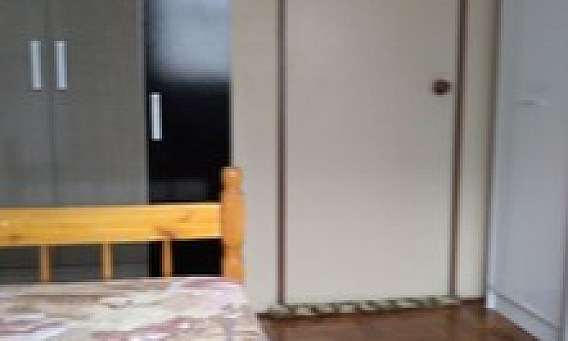 Quarto Em Pensionato...