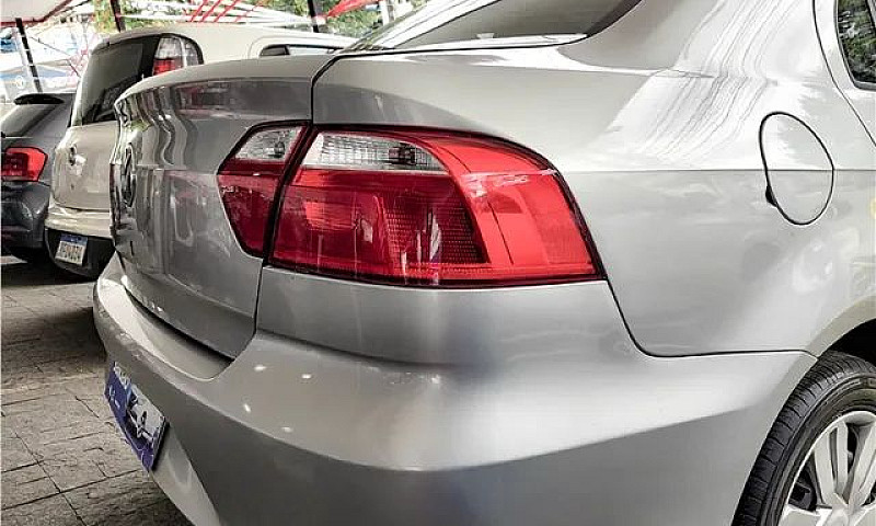 Volkswagen Voyage 20...