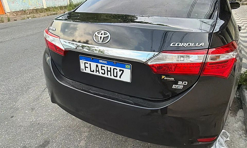 Toyota Corolla Xei 2...