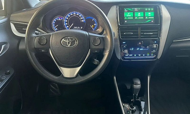 Toyota Yaris Xl Plus...