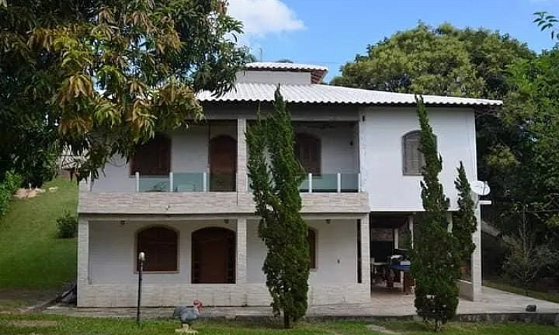Alugo Casa Condomíni...