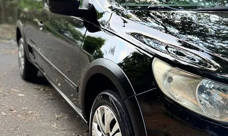 Volkswagen Saveiro 1...