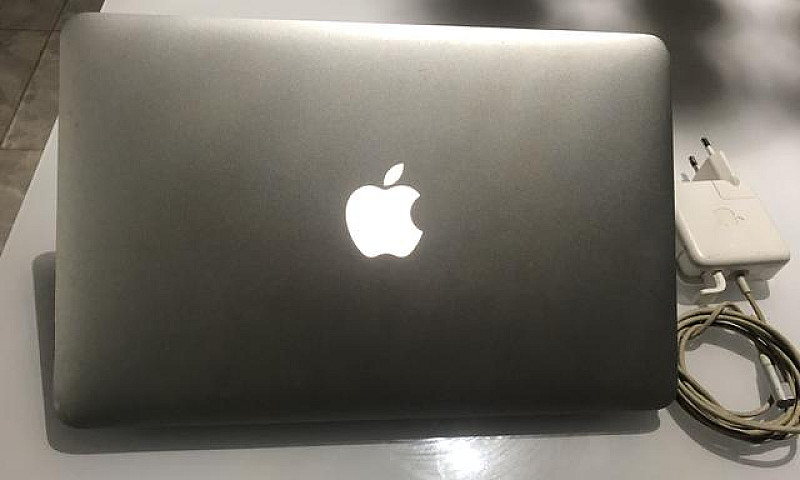 Macbook Air...