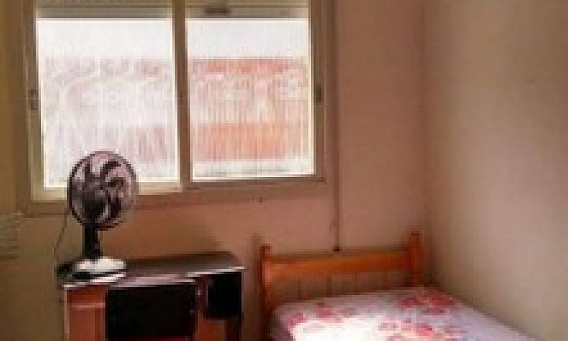 Quarto Em Pensionato...