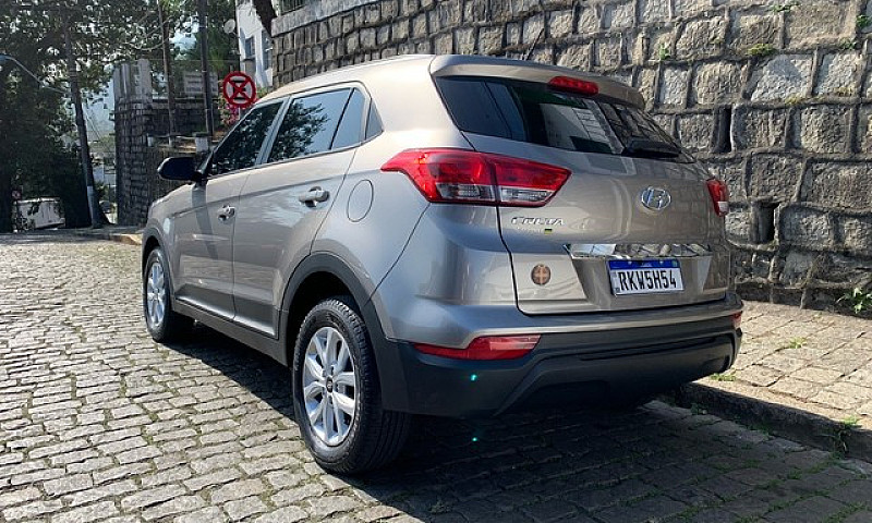 Hyundai Creta Action...
