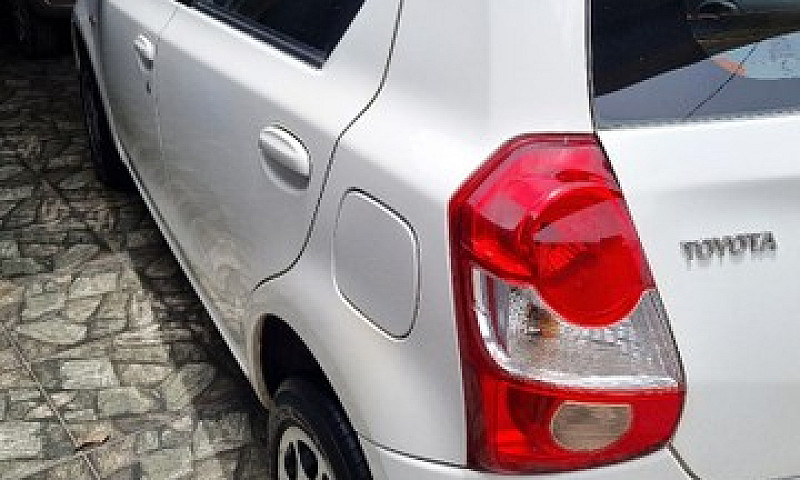 Etios Hatch Xs 1.3 2...