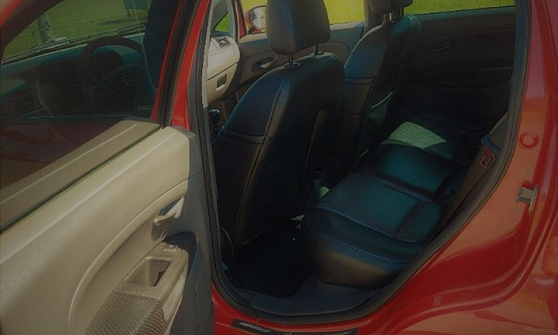 Punto Essence 1.6 Co...