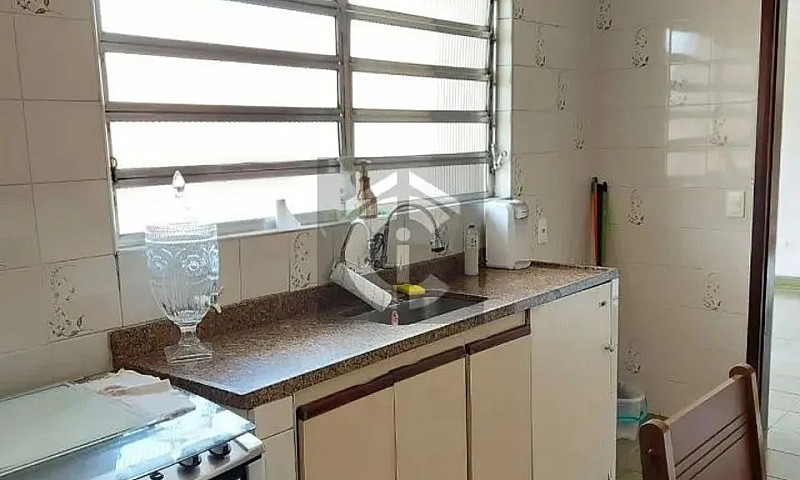 Sobrado A 2 Casas Ve...