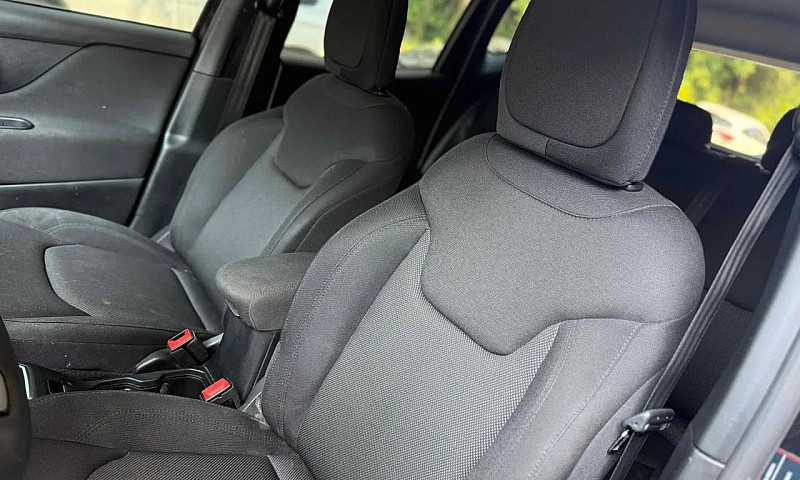 Jeep Renegade 1.8 4X...