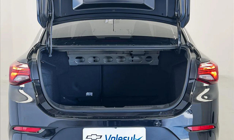 Chevrolet Onix Plus ...