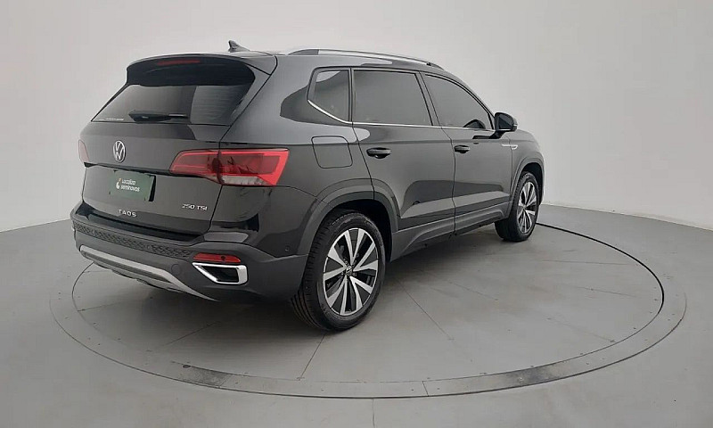 Volkswagen Taos High...