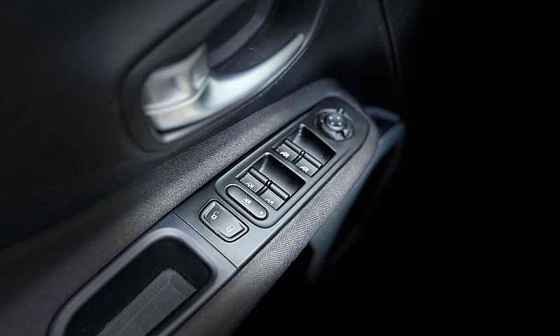 Jeep Renegade 1.8 4X...