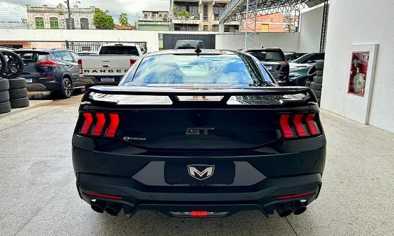 Ford Mustang Gt Perf...