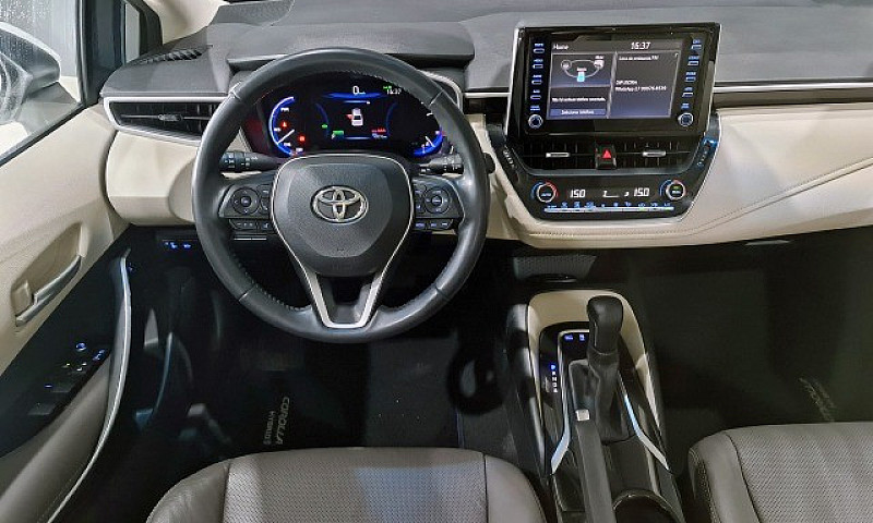 Toyota Corolla Altis...