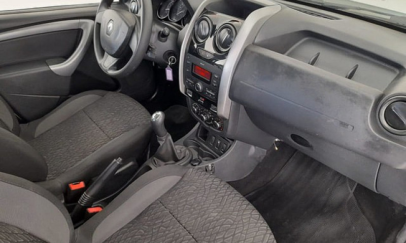 Renault Duster Exp16...