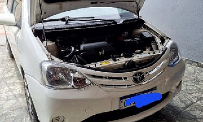 Etios Hatch Xs 1.3 2...