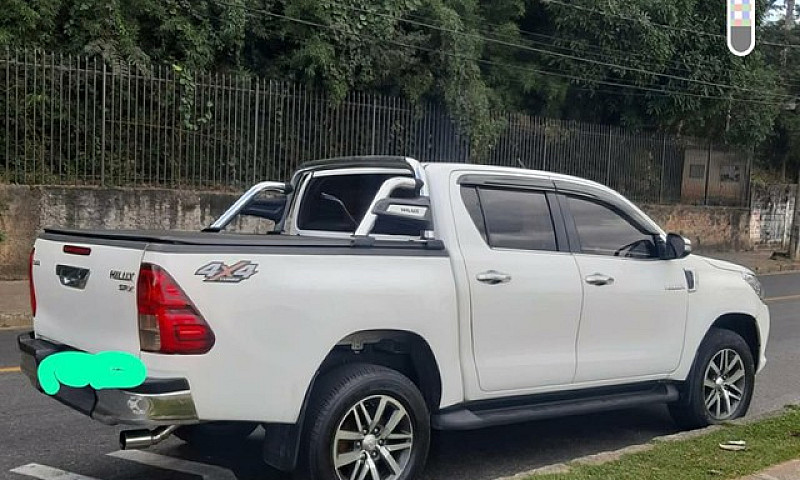 Hi Lux  Srx 2016...